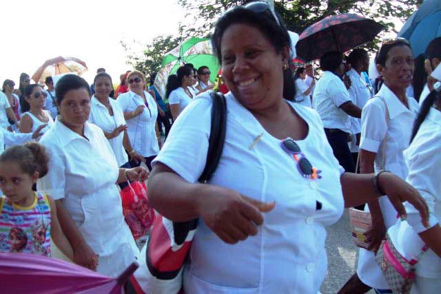 Desfile proletario en Amancio. Foto: Niria Isabel Cardoso Estrada