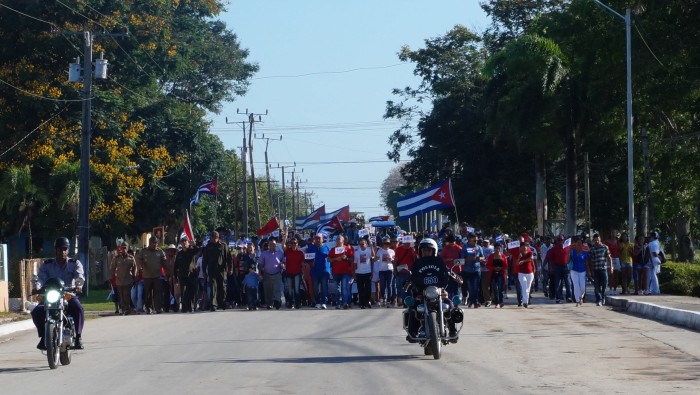Desfile por el Día Internacional de los trabajadores en Amancio. Foto: Bárbara Borrás.
