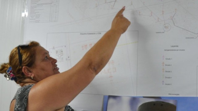 Capacitan en Las Tunas a especialistas que dirigirán el montaje de los parques eólicos 