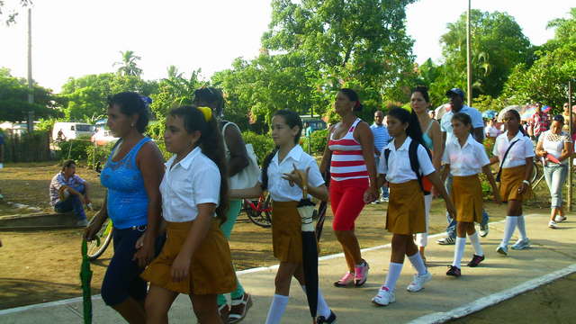 Más de  5 Mil estudiantes a las aulas amancieras