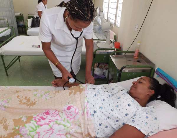 Trabajadores de Salud Pública también se beneficiarán con la nuevas medidas. Foto: Danay Naranjo Viñales.