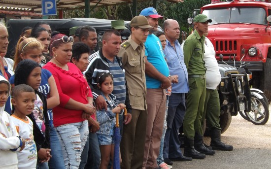 Jóvenes amancieros parten a cumplir su compromiso con la defensa. Foto: Danay Naranjo Viñales.