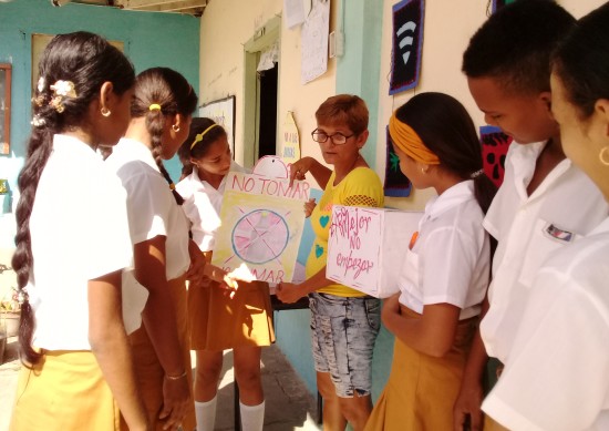 Participan centros de Amancio en ejercicio nacional contra las adicciones. Foto: Niria Isabel Cardoso Estrada