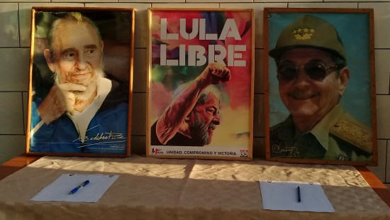Trabajadores de Salud en Amancio respaldan causa de Lula. Foto: Niria Isabel Cardoso Estrada