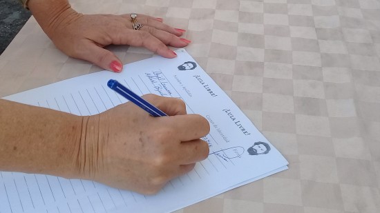 Trabajadores de Salud en Amancio respaldan causa de Lula. Foto: Niria Isabel Cardoso Estrada