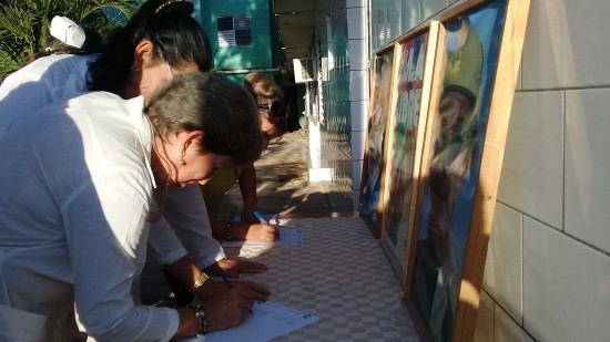 Trabajadores de Salud en Amancio respaldan causa de Lula. Foto: Niria Isabel Cardoso Estrada