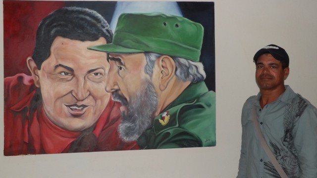 Cristino Garrido Cárdenas y su obra plástica enaltece la cultura de Amancio. Foto: Danay Naranjo Viñales.