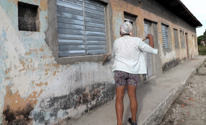 Escuelas amancieras se preparan para el curso escolar. Foto: NIria Isabel Cardoso Estrada