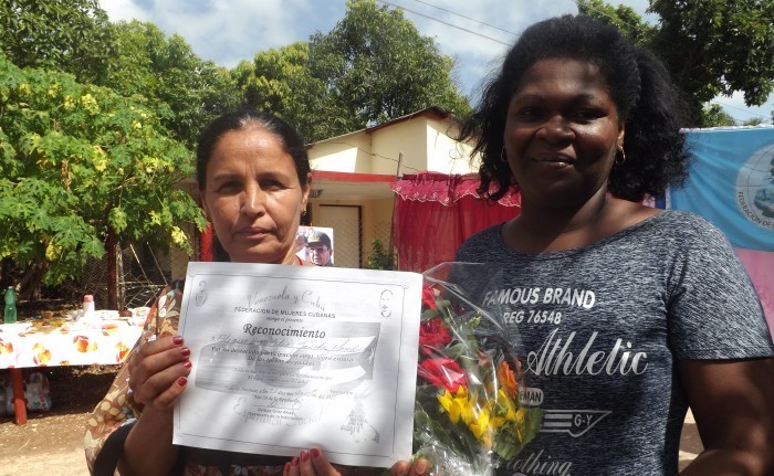 Amancieras festejan el nuevo cumpleaños de su organización. Foto: NIria Isabel Cardoso Estrada