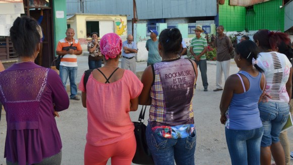 Por el pueblo y con el pueblo. Foto: Rafael Aparicio Coello.