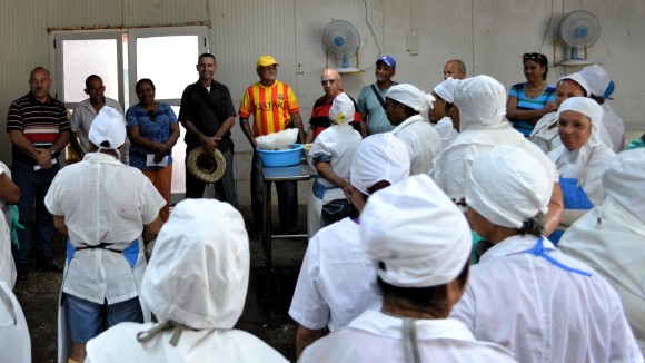 Por el pueblo y con el pueblo. Foto: Rafael Aparicio Coello.