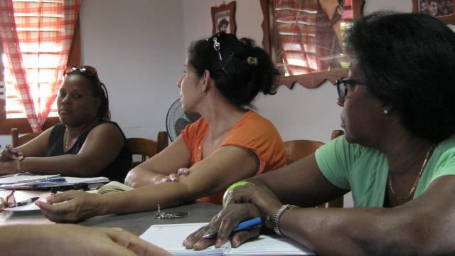 Encuentro con los medios de prensa en Amancio. Foto: Rafael Aparicio Coello.
